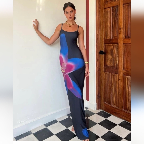 Lily Floral Dress NWOT - Picture 3 of 15